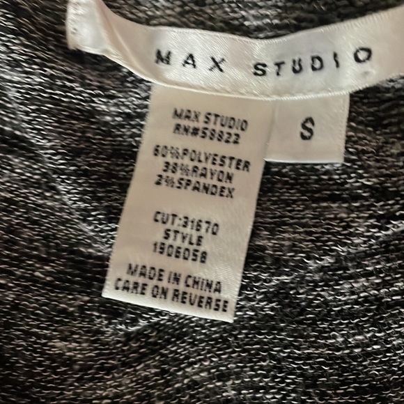 Sweater dress - Picture 2 of 3